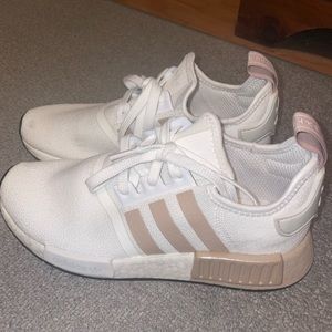 Adidas Sneakers